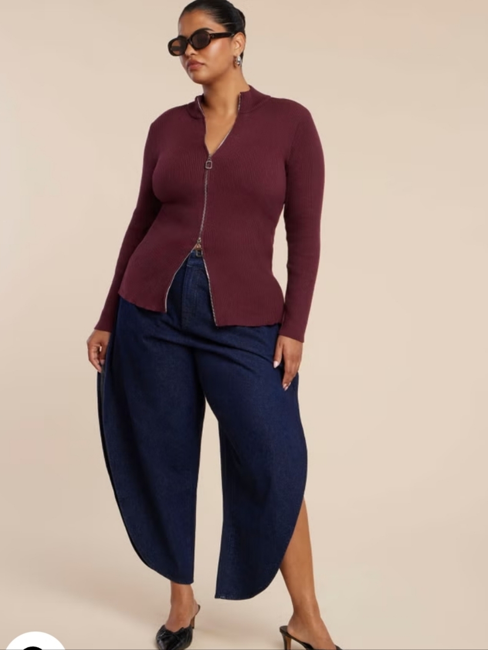 NWT ELOQUII PETAL SHAPE OPEN SIDE JEANS - Picture 2 of 4